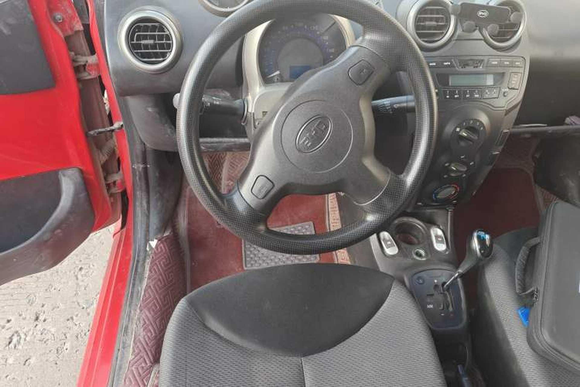 Used BYD F0 2010 Shangkui Patriotic Edition 1.0L Shangkui Model Steering Wheel