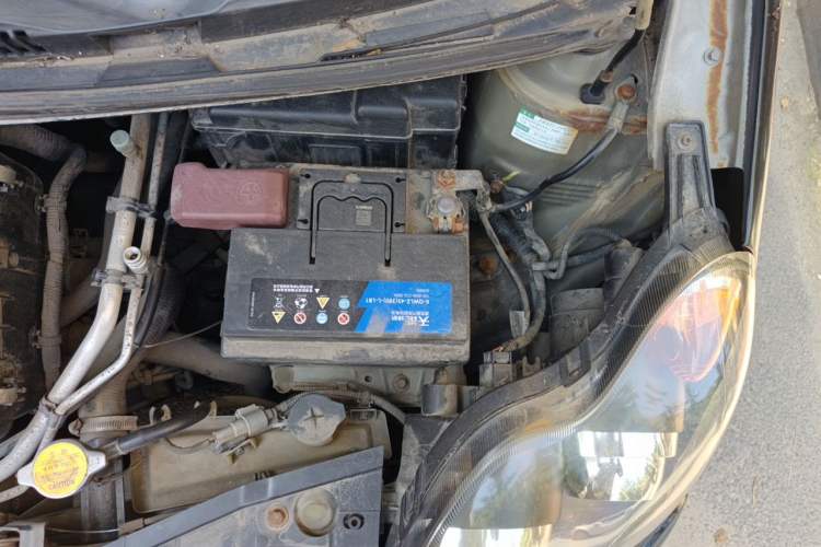 Used BYD F0 2011 Shangku Edition 1.0L XuanKu Model Engine Bay Left