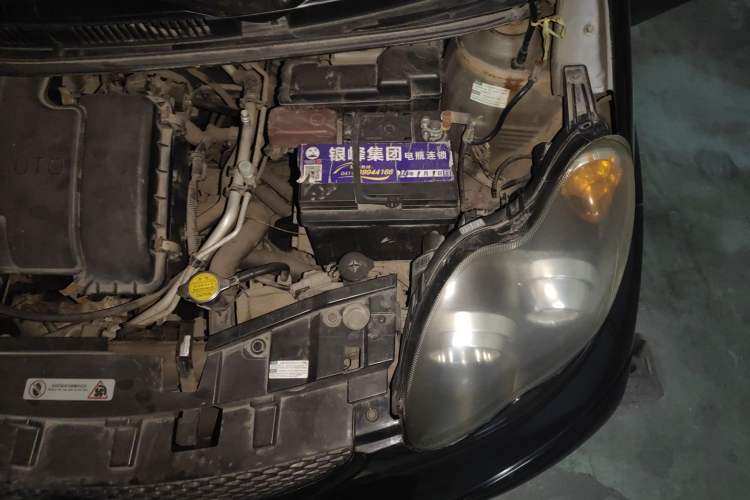 Used BYD F0 2011 Shangku Edition 1.0L XuanKu Model Engine Bay Left
