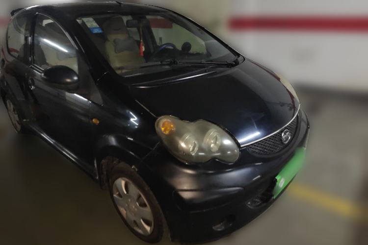 Used BYD F0 2011 Shangku Edition 1.0L XuanKu Model Front Right 45 Deg