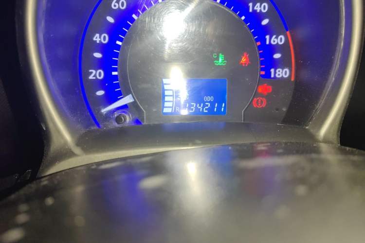 Used BYD F0 2011 Shangku Edition 1.0L XuanKu Model Odometer Close Up