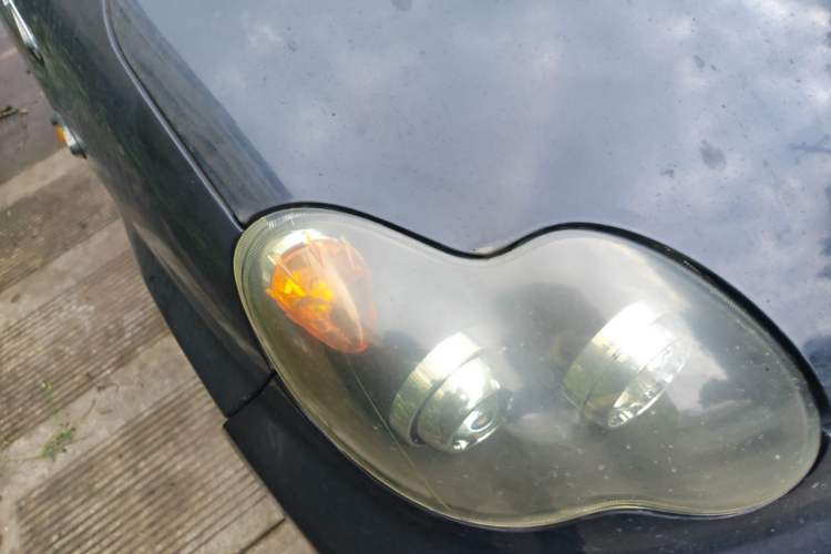 Used BYD F0 2011 Shangku Edition 1.0L XuanKu Model Right Front Headlight