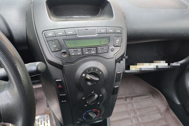 Used BYD F0 2011 Shangku Edition 1.0L XuanKu Model Audio And AC Panel