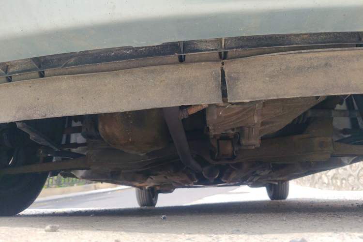 Used BYD F0 2011 Shangku Edition 1.0L XuanKu Model Chassis Front