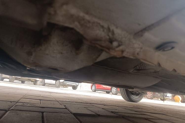 Used BYD F0 2011 Shangku Edition 1.0L XuanKu Model Chassis Front Left