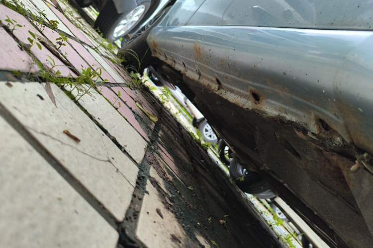 Used BYD F0 2011 Shangku Edition 1.0L XuanKu Model Chassis Front Right