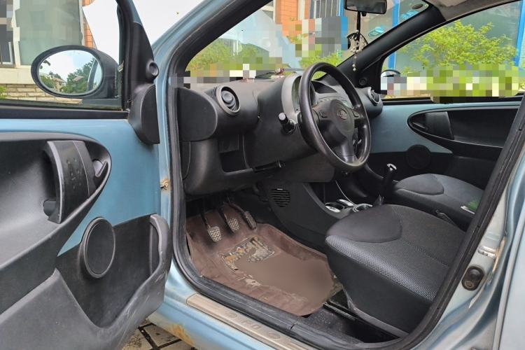 Used BYD F0 2011 Shangku Edition 1.0L XuanKu Model Driver Seat
