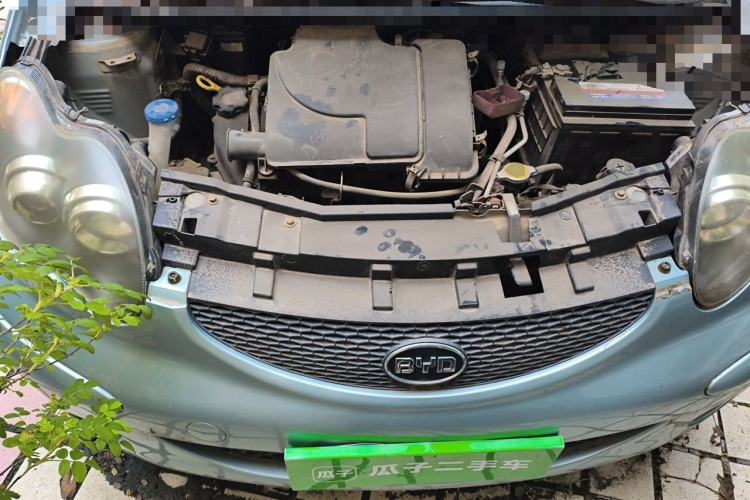 Used BYD F0 2011 Shangku Edition 1.0L XuanKu Model Engine Bay