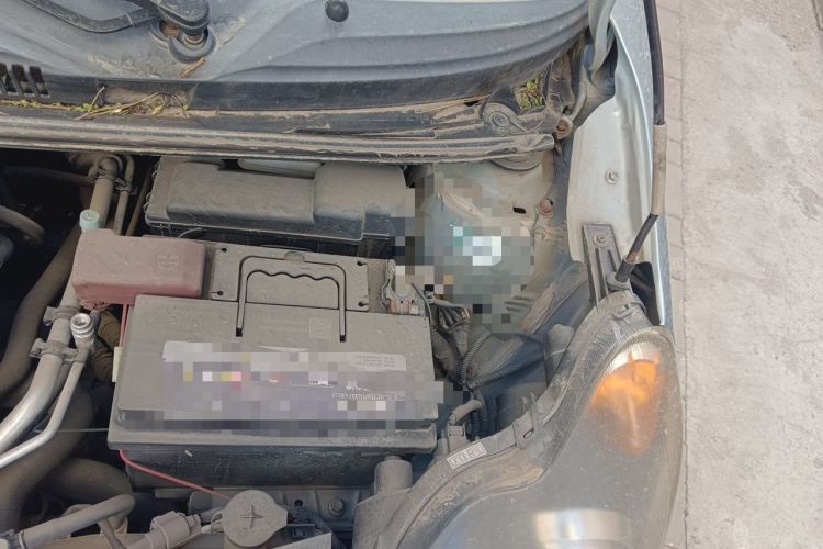 Used BYD F0 2011 Shangku Edition 1.0L XuanKu Model Engine Bay Left