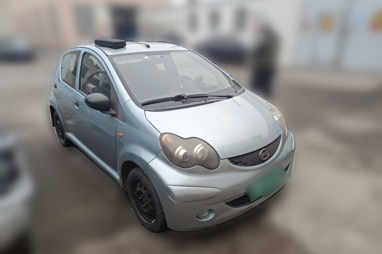 Used BYD F0 2011 Shangku Edition 1.0L Yuexiu Model Front Right 45 Deg