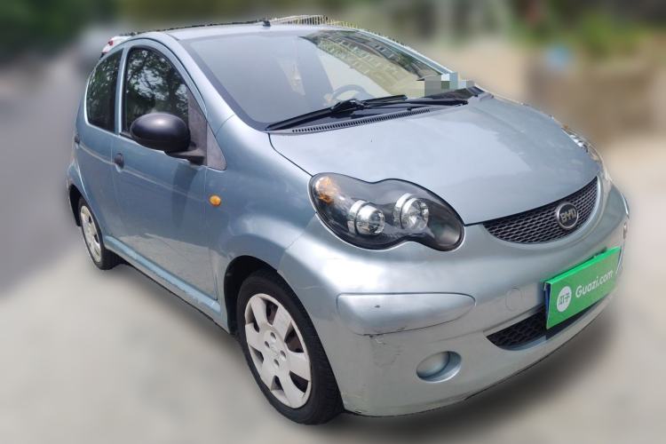 Used BYD F0 2011 Shangku Edition 1.0L XuanKu Model Front Right 45 Deg