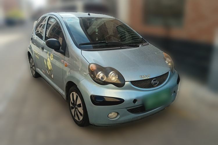 Used BYD F0 2011 Shangku Edition 1.0L XuanKu Model Front Right 45 Deg