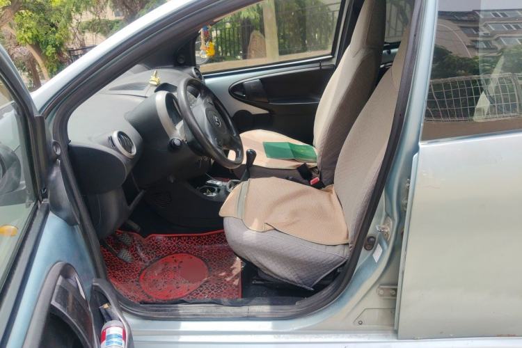 Used BYD F0 2011 Shangku Edition 1.0L XuanKu Model Left Front Seat