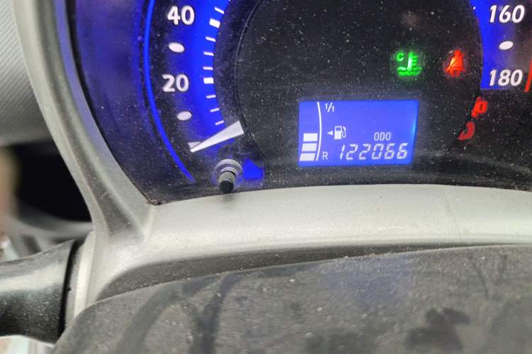 Used BYD F0 2011 Shangku Edition 1.0L Yuexiu Model Odometer Close Up