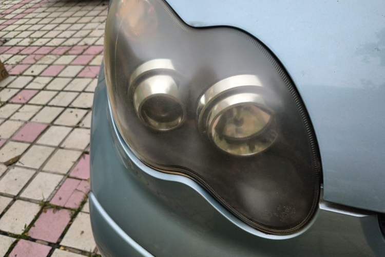 Used BYD F0 2011 Shangku Edition 1.0L XuanKu Model Right Front Headlight