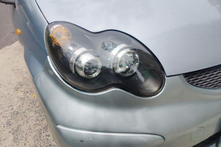 Used BYD F0 2011 Shangku Edition 1.0L XuanKu Model Right Front Headlight
