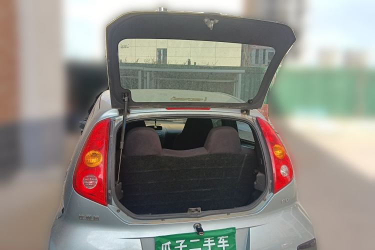 Used BYD F0 2011 Shangku Edition 1.0L XuanKu Model Trunk
