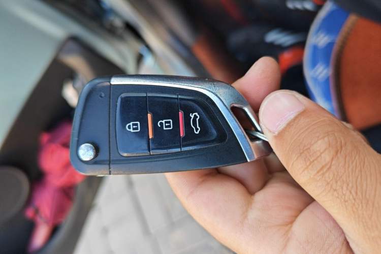 Used BYD F0 2011 Shangku Edition 1.0L Yuexiu Model Vehicle Key
