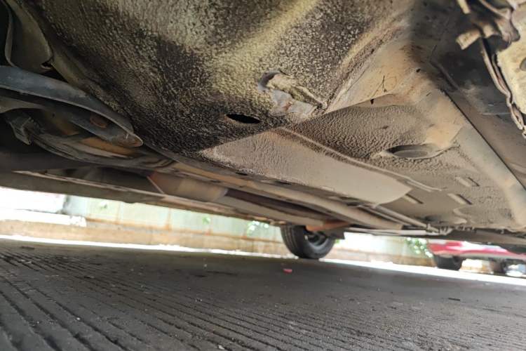 Used BYD F0 2011 Shangku Edition 1.0L Yuexiu Model Chassis Front Left