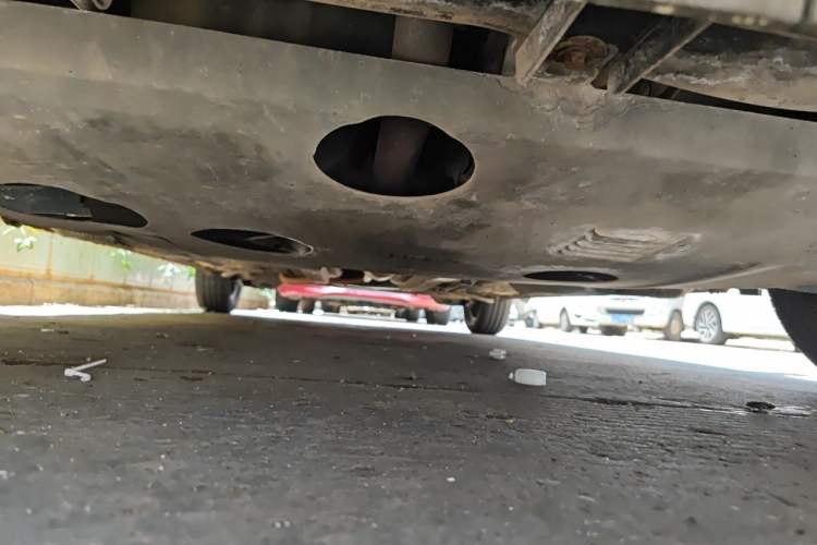 Used BYD F0 2011 Shangku Edition 1.0L Yuexiu Model Chassis Front