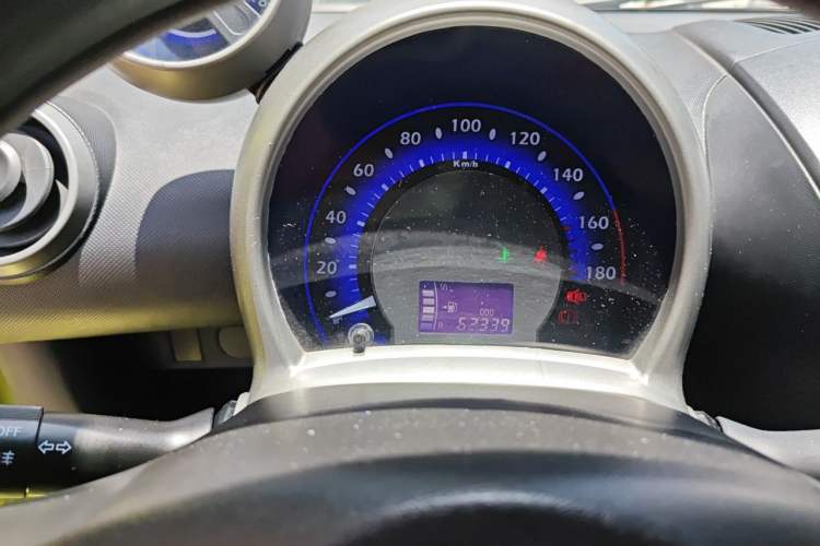 Used BYD F0 2011 Shangku Edition 1.0L Yuexiu Model Instrument Cluster