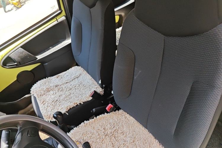 Used BYD F0 2011 Shangku Edition 1.0L Yuexiu Model Left Front Seat