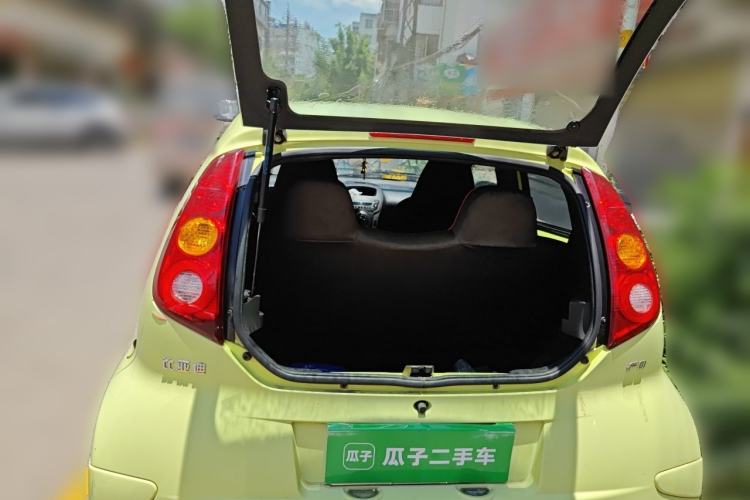 Used BYD F0 2011 Shangku Edition 1.0L Yuexiu Model Trunk