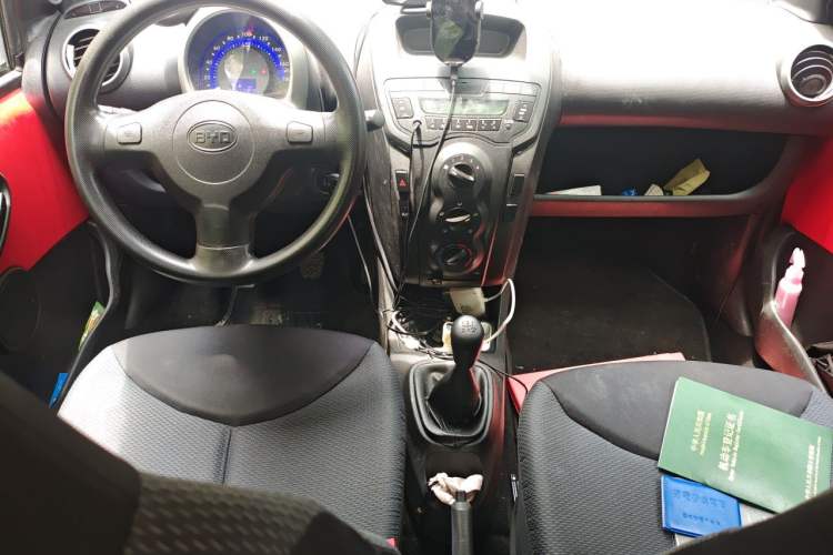 Used BYD F0 2011 Shangku Edition 1.0L XuanKu Model Audio And AC Panel