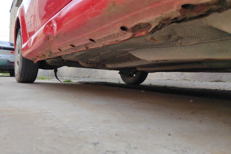 Used BYD F0 2011 Shangku Edition 1.0L XuanKu Model Chassis Front Right