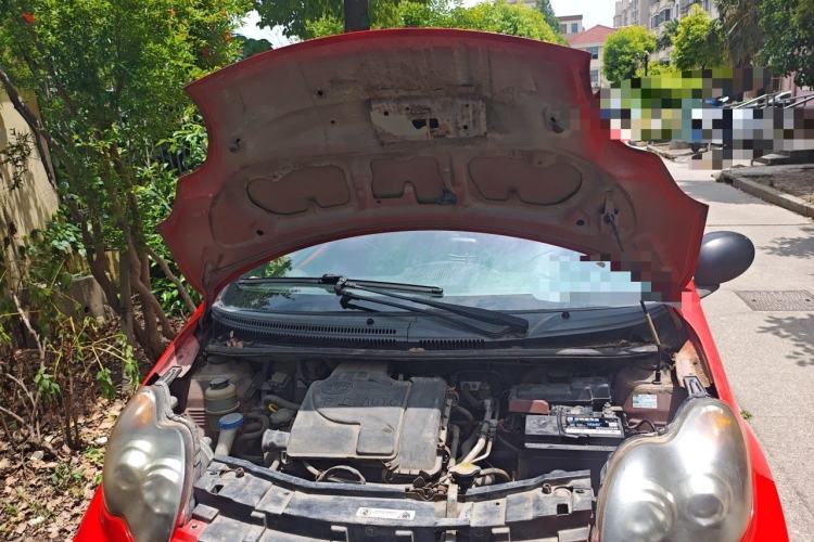 Used BYD F0 2011 Shangku Edition 1.0L XuanKu Model Engine Bay