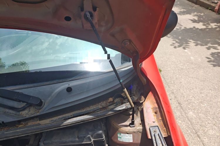 Used BYD F0 2011 Shangku Edition 1.0L XuanKu Model Engine Bay Left