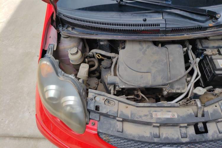 Used BYD F0 2011 Shangku Edition 1.0L XuanKu Model Engine Bay Right