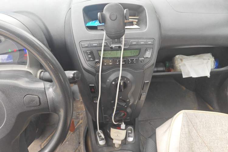 Used BYD F0 2011 Shangku Edition 1.0L Yuexiu Model Audio And AC Panel