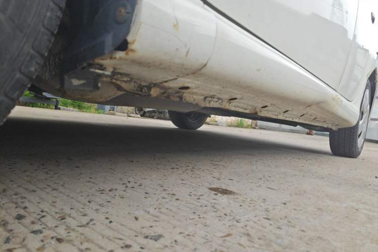 Used BYD F0 2011 Shangku Edition 1.0L Yuexiu Model Chassis Front Left