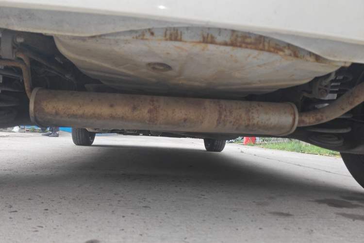 Used BYD F0 2011 Shangku Edition 1.0L Yuexiu Model Chassis Rear