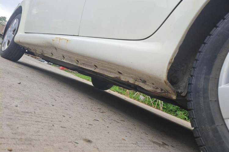 Used BYD F0 2011 Shangku Edition 1.0L Yuexiu Model Chassis Rear Left