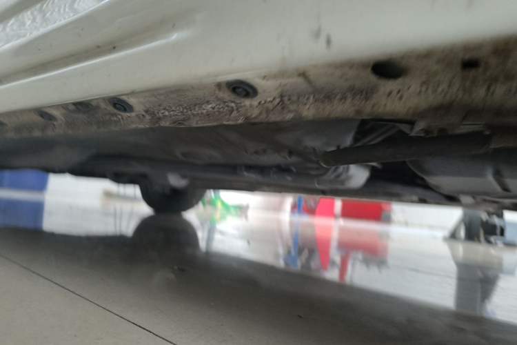 Used BYD F0 2011 Shangku Edition 1.0L XuanKu Model Chassis Rear Left
