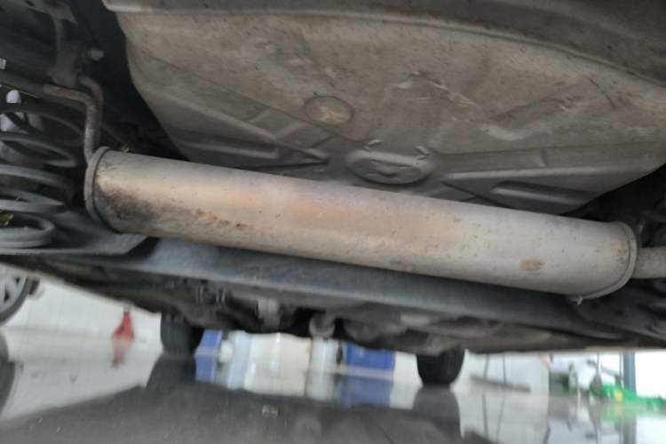 Used BYD F0 2011 Shangku Edition 1.0L XuanKu Model Chassis Rear