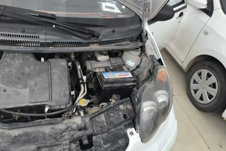 Used BYD F0 2011 Shangku Edition 1.0L XuanKu Model Engine Bay Left