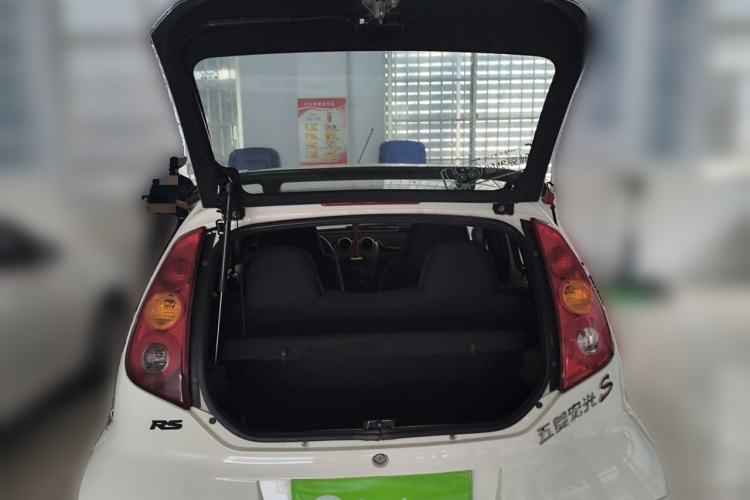 Used BYD F0 2011 Shangku Edition 1.0L XuanKu Model Trunk