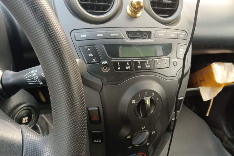 Used BYD F0 2012 1.0L XuanKu Trim Audio And AC Panel