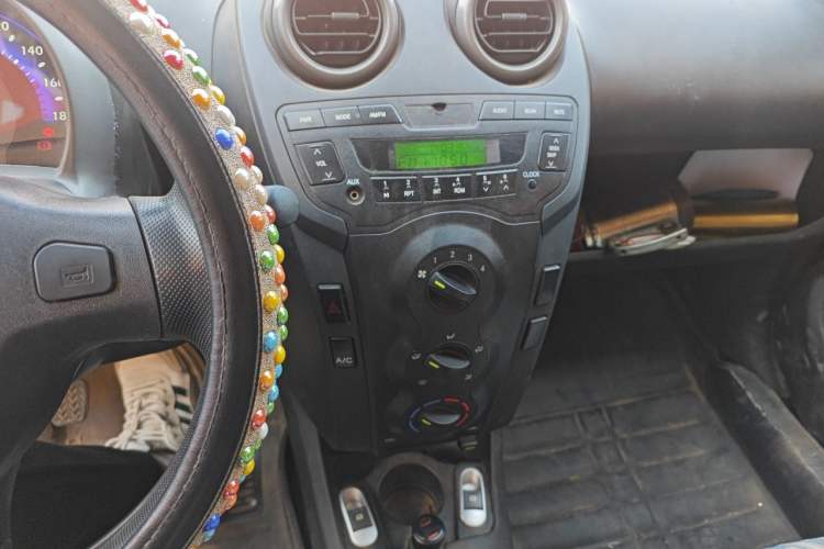 Used BYD F0 2012 1.0L Joyful Cool Model Audio And AC Panel