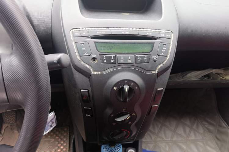 Used BYD F0 2012 1.0L XuanKu Trim Audio And AC Panel
