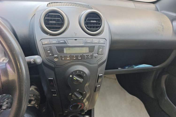 Used BYD F0 2012 1.0L XuanKu Trim Audio And AC Panel