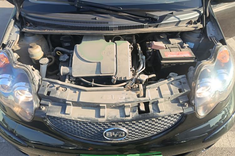 Used BYD F0 2012 1.0L Joyful Cool Model Engine Bay