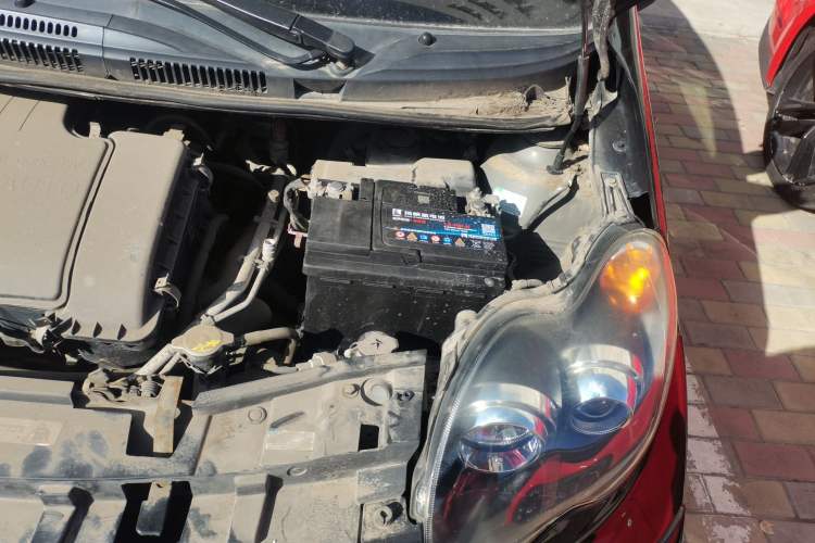 Used BYD F0 2012 1.0L XuanKu Trim Engine Bay Left