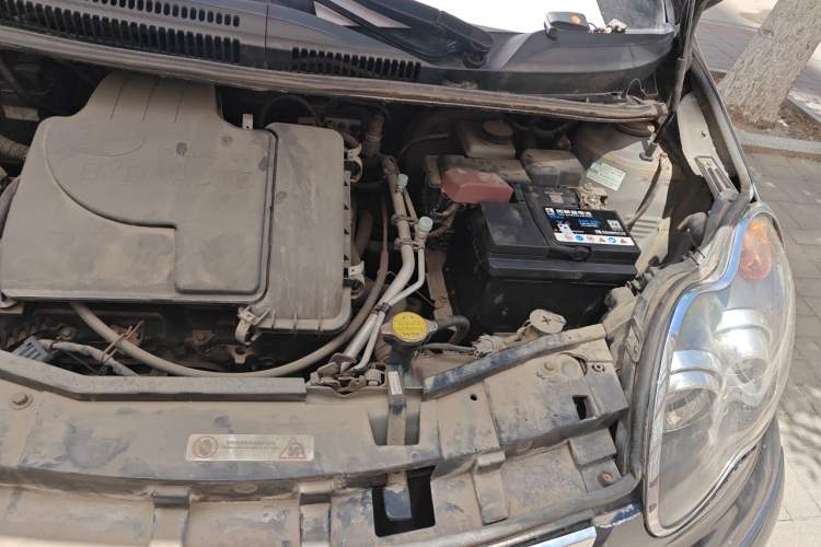 Used BYD F0 2012 1.0L Joyful Cool Model Engine Bay Left