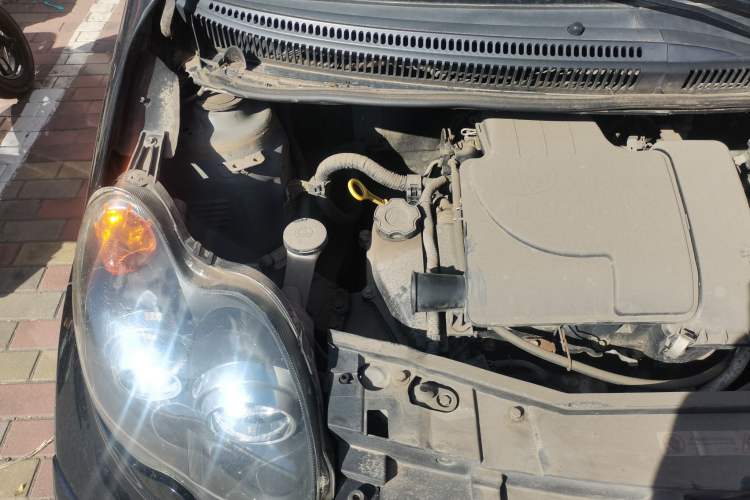 Used BYD F0 2012 1.0L XuanKu Trim Engine Bay Right