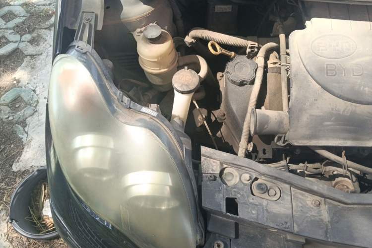 Used BYD F0 2012 1.0L XuanKu Trim Engine Bay Right