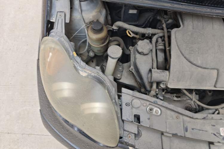 Used BYD F0 2012 1.0L XuanKu Trim Engine Bay Right